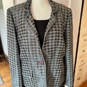 Women's Houndstooth Blazer
